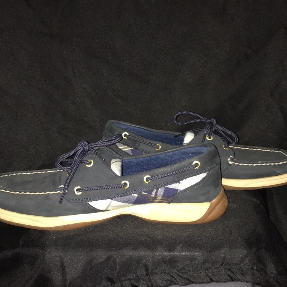 Sperry - Picture 3 of 3